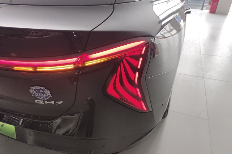 Used Hongqi EH7 2025 600 Smart Selection Edition Right Rear Taillight