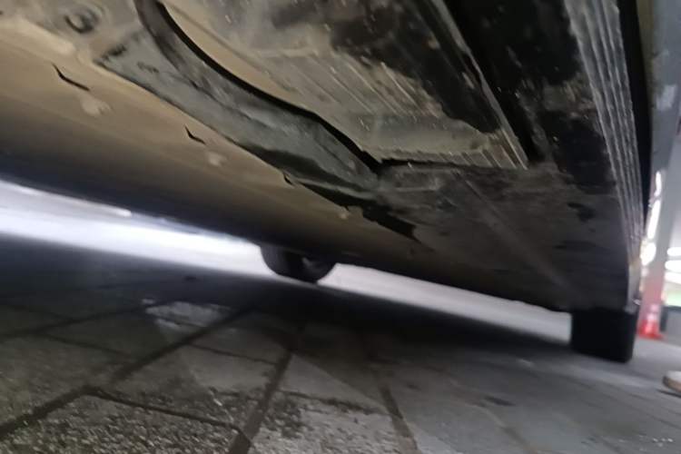 Used Hongqi EH7 2025 640 All-Wheel Drive Smart Selection Edition Chassis Front Left