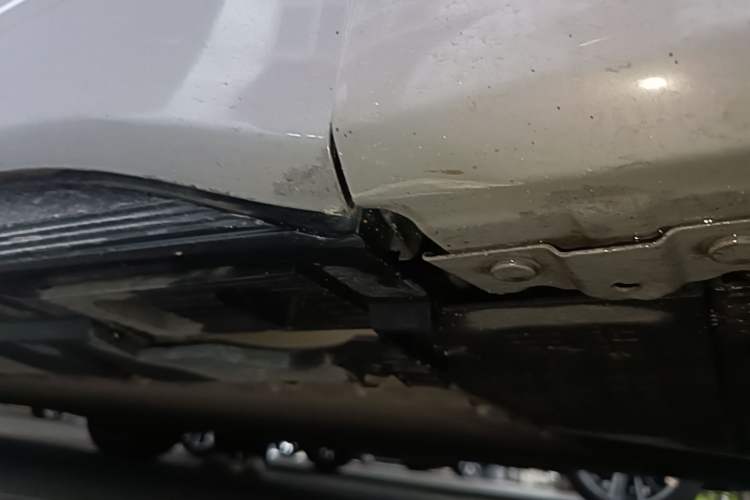 Used Hongqi EH7 2025 640 All-Wheel Drive Smart Selection Edition Chassis Front Right