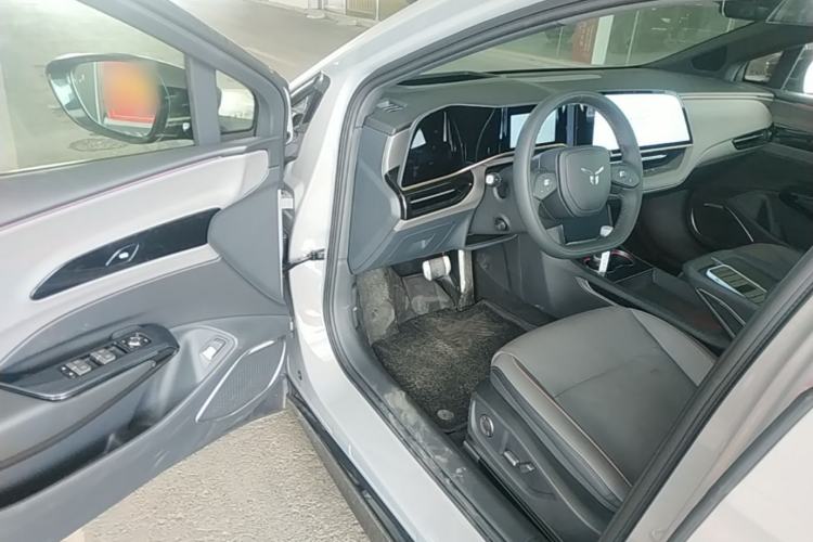 Used Hongqi EH7 2025 640 All-Wheel Drive Smart Selection Edition Driver Seat