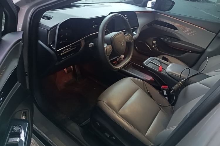Used Hongqi EH7 2025 640 All-Wheel Drive Smart Selection Edition Driver Seat