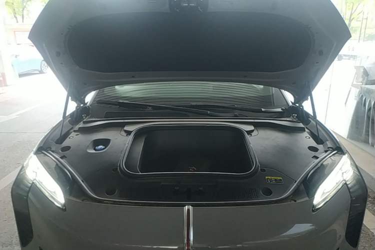 Used Hongqi EH7 2025 640 All-Wheel Drive Smart Selection Edition Engine Bay