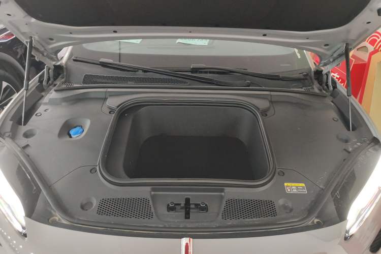 Used Hongqi EH7 2025 600 Smart Selection Edition Engine Bay
