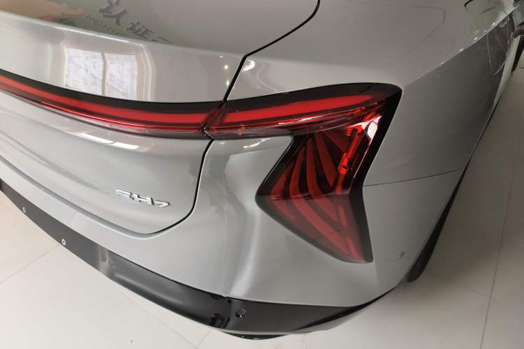 Used Hongqi EH7 2025 600 Smart Selection Edition Exterior 6