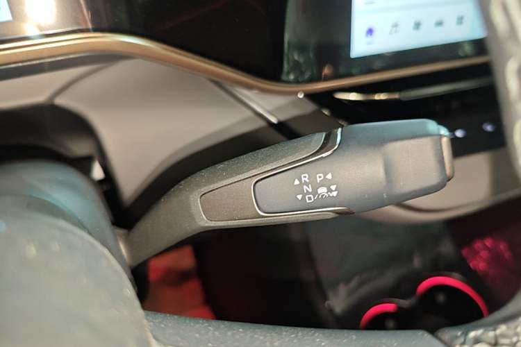 Used Hongqi EH7 2025 690 Smart Selection Edition Gear Lever