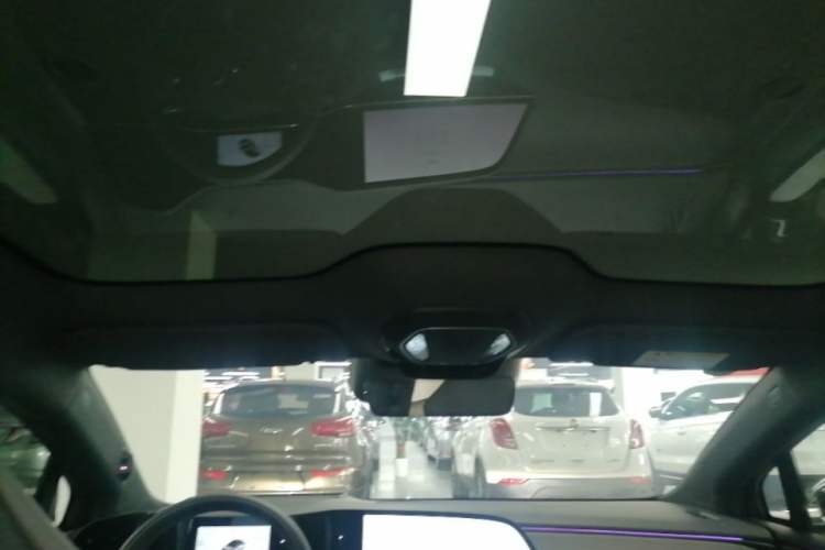 Used Hongqi EH7 2025 640 All-Wheel Drive Smart Selection Edition Headliner