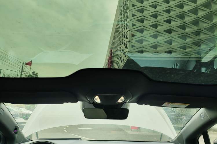 Used Hongqi EH7 2025 640 All-Wheel Drive Smart Selection Edition Headliner
