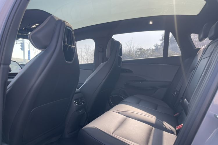 Used Hongqi EH7 2025 640 All-Wheel Drive Smart Selection Edition Interior 2
