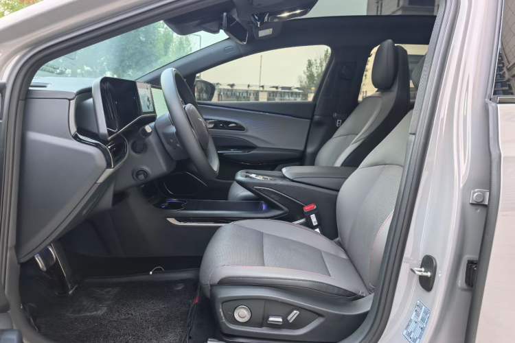 Used Hongqi EH7 2025 640 All-Wheel Drive Smart Selection Edition Interior 2
