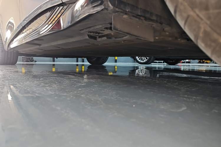 Used Hongqi EH7 2025 640 All-Wheel Drive Smart Selection Edition Left Side Sill