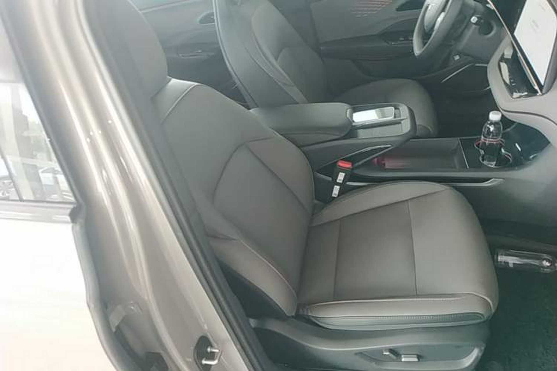 Used Hongqi EH7 2025 640 All-Wheel Drive Smart Selection Edition Right Front Seat