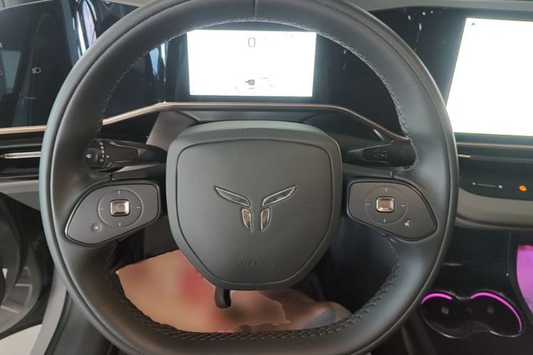 Used Hongqi EH7 2025 640 All-Wheel Drive Smart Selection Edition Steering Wheel