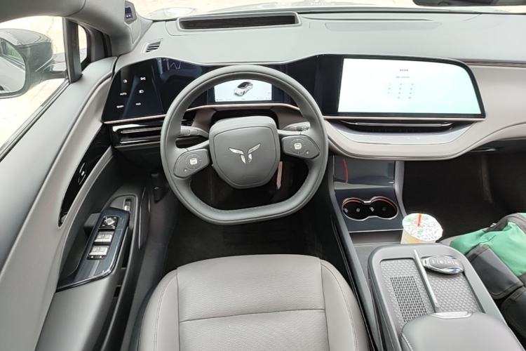 Used Hongqi EH7 2025 640 All-Wheel Drive Smart Selection Edition Steering Wheel