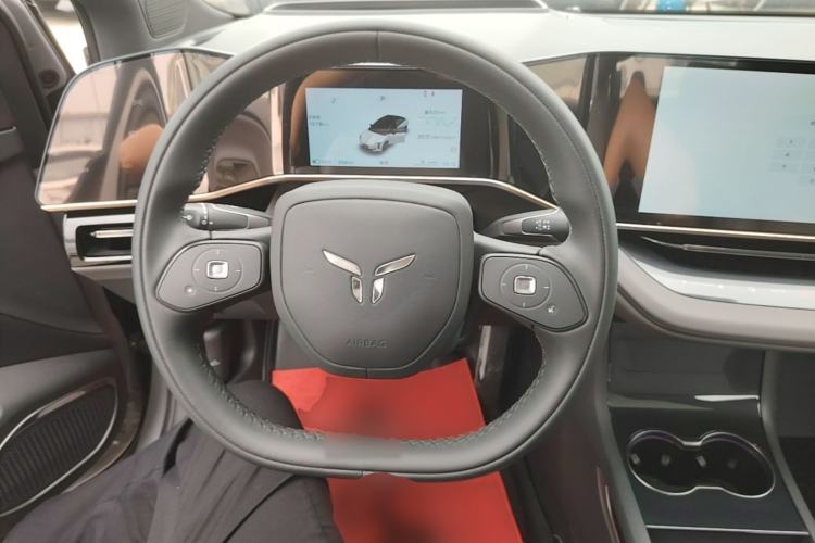 Used Hongqi EH7 2025 640 All-Wheel Drive Smart Selection Edition Steering Wheel