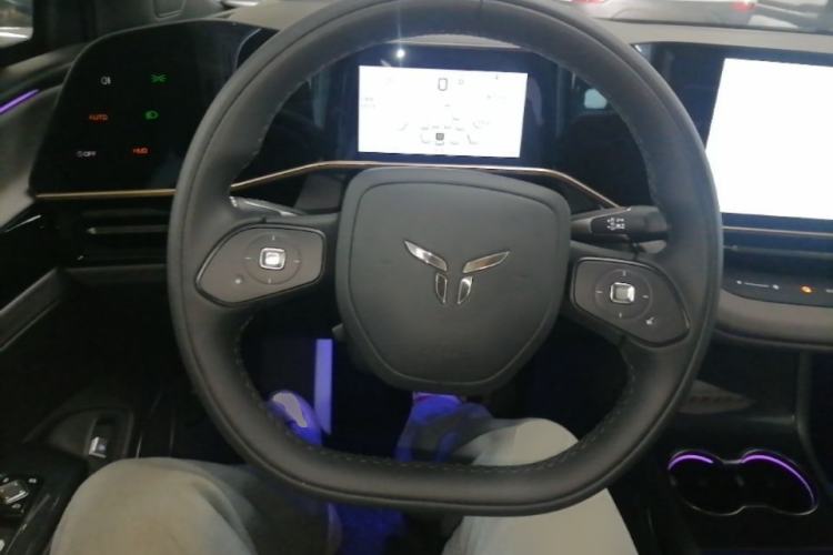 Used Hongqi EH7 2025 640 All-Wheel Drive Smart Selection Edition Steering Wheel