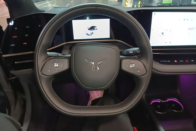 Used Hongqi EH7 2025 640 All-Wheel Drive Smart Selection Edition Steering Wheel