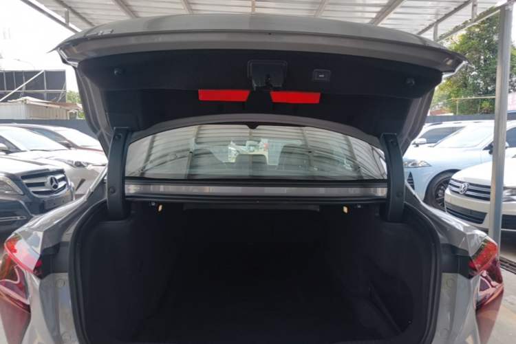 Used Hongqi EH7 2025 640 All-Wheel Drive Smart Selection Edition Trunk