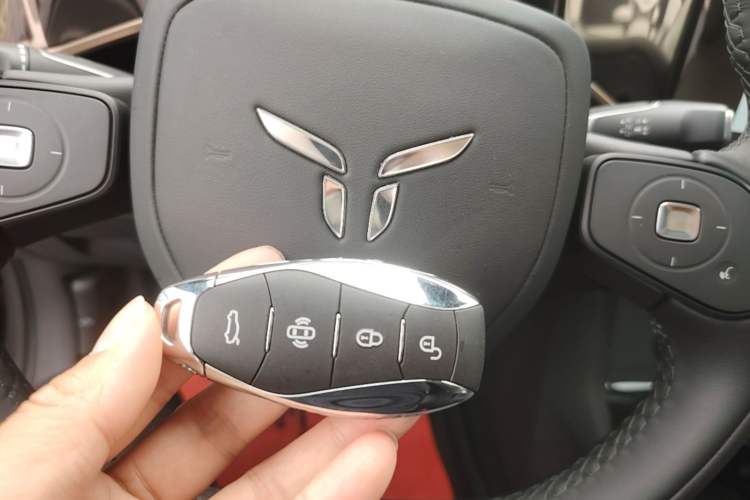 Used Hongqi EH7 2025 640 All-Wheel Drive Smart Selection Edition Vehicle Key