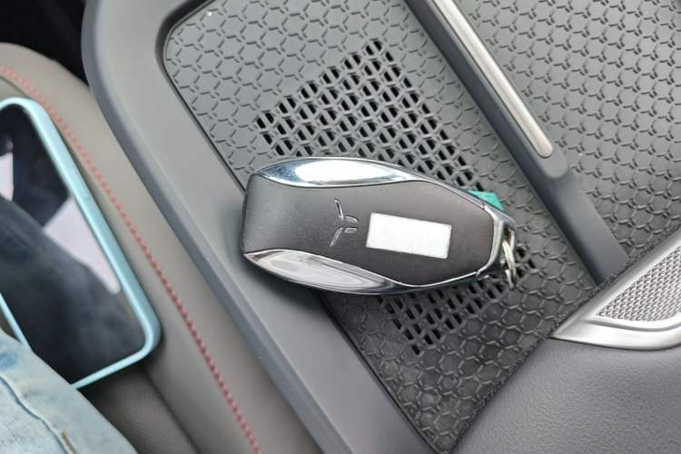 Used Hongqi EH7 2025 640 All-Wheel Drive Smart Selection Edition Vehicle Key