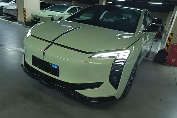 Used Hongqi EH7 2025 690 Smart Selection Edition Guazi used car, China used car export, Used car for sale, Used  cars, Cheapest cars for sale
