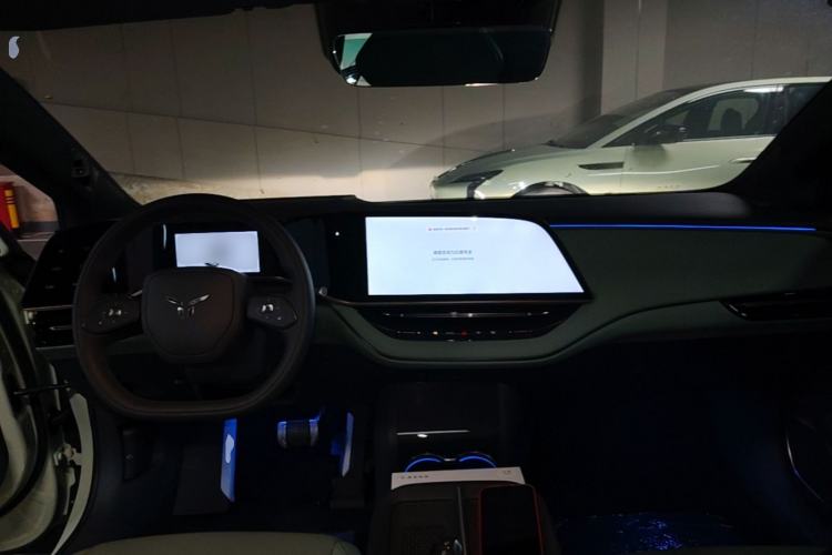 Used Hongqi EH7 2025 690 Smart Selection Edition Center Console