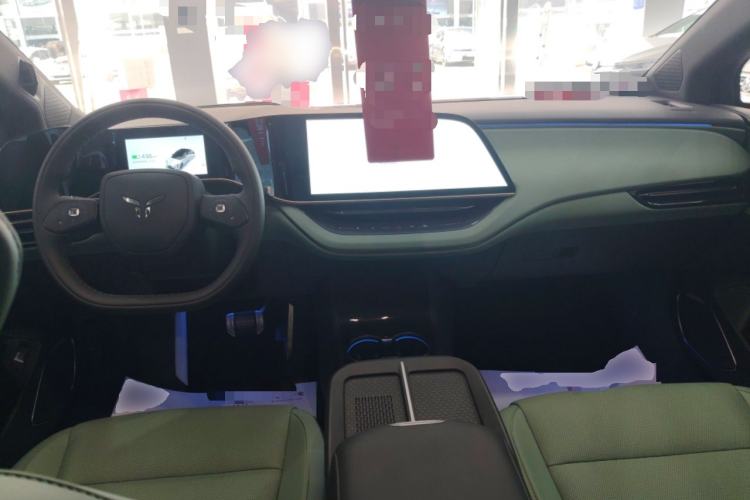 Used Hongqi EH7 2025 690 Smart Selection Edition Center Console