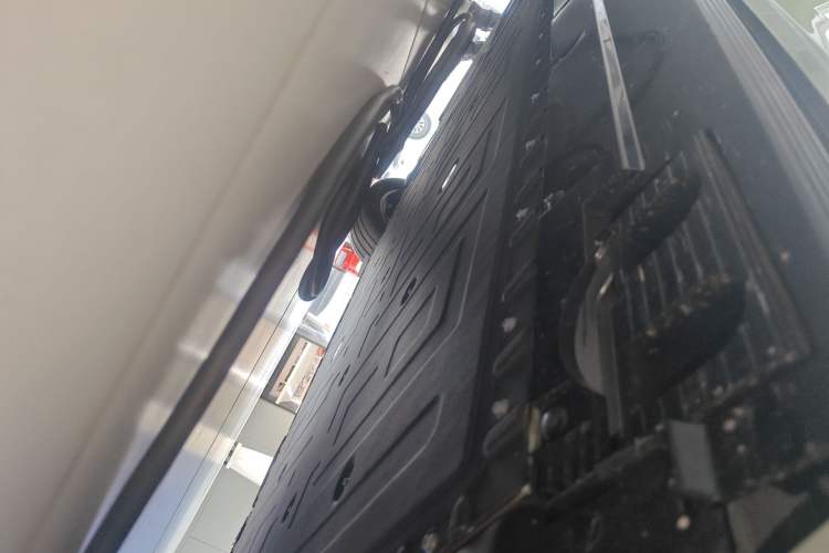 Used Hongqi EH7 2025 690 Smart Selection Edition Chassis Front Right
