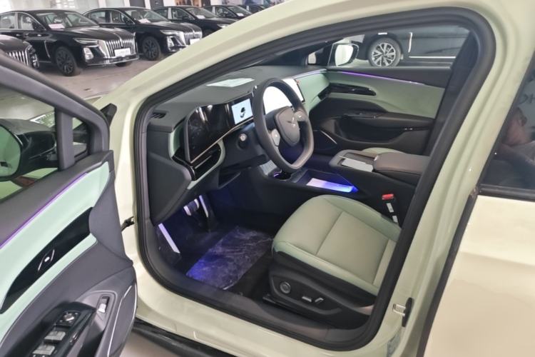 Used Hongqi EH7 2025 600 Smart Selection Edition Driver Seat
