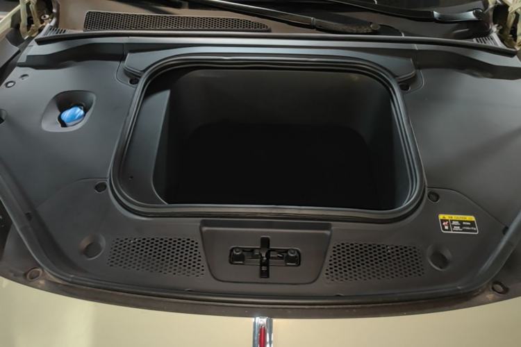 Used Hongqi EH7 2025 690 Smart Selection Edition Engine Bay