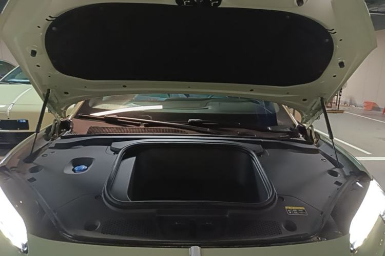 Used Hongqi EH7 2025 690 Smart Selection Edition Engine Bay