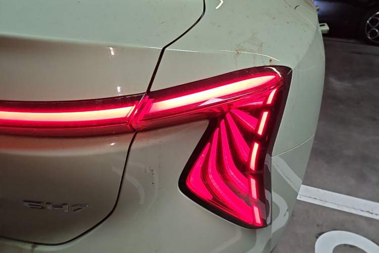 Used Hongqi EH7 2025 690 Smart Selection Edition Exterior 3