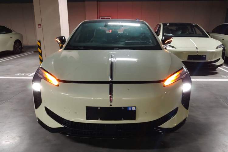 Used Hongqi EH7 2025 690 Smart Selection Edition Front