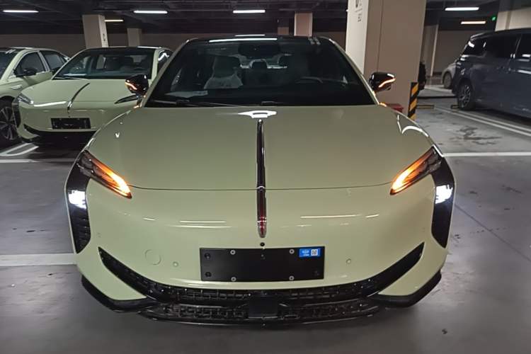 Used Hongqi EH7 2025 690 Smart Selection Edition Front