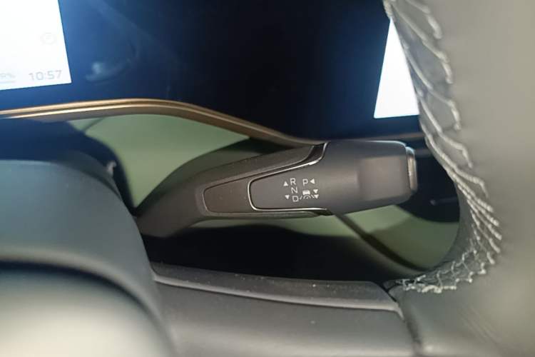 Used Hongqi EH7 2025 690 Smart Selection Edition Gear Lever