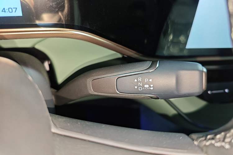 Used Hongqi EH7 2025 690 Smart Selection Edition Gear Lever