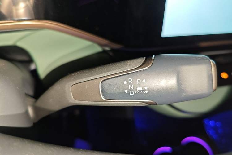 Used Hongqi EH7 2025 690 Smart Selection Edition Gear Lever