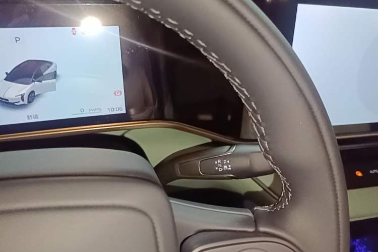 Used Hongqi EH7 2025 690 Smart Selection Edition Gear Lever