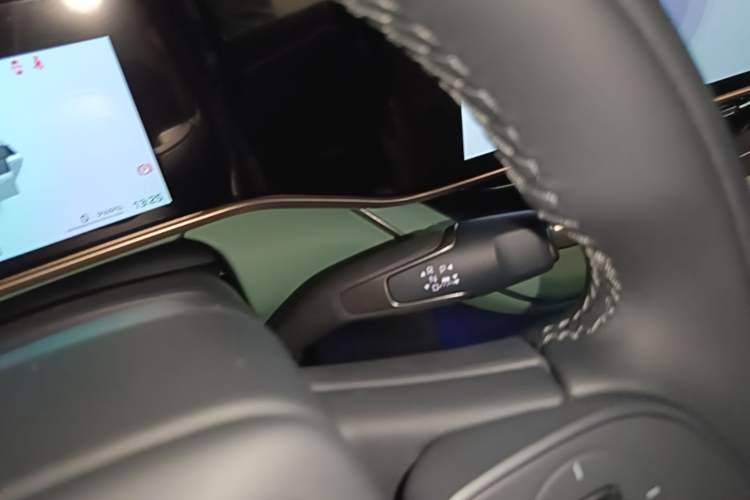 Used Hongqi EH7 2025 690 Smart Selection Edition Gear Lever