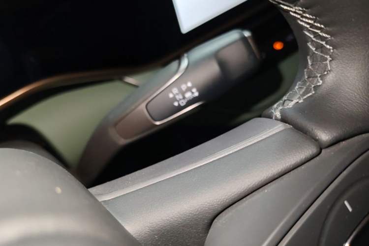 Used Hongqi EH7 2025 600 Smart Selection Edition Gear Lever