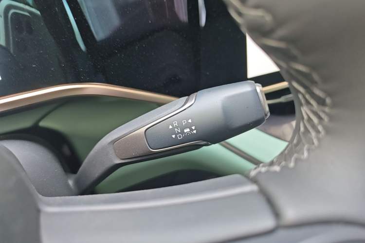 Used Hongqi EH7 2025 690 Smart Selection Edition Gear Lever