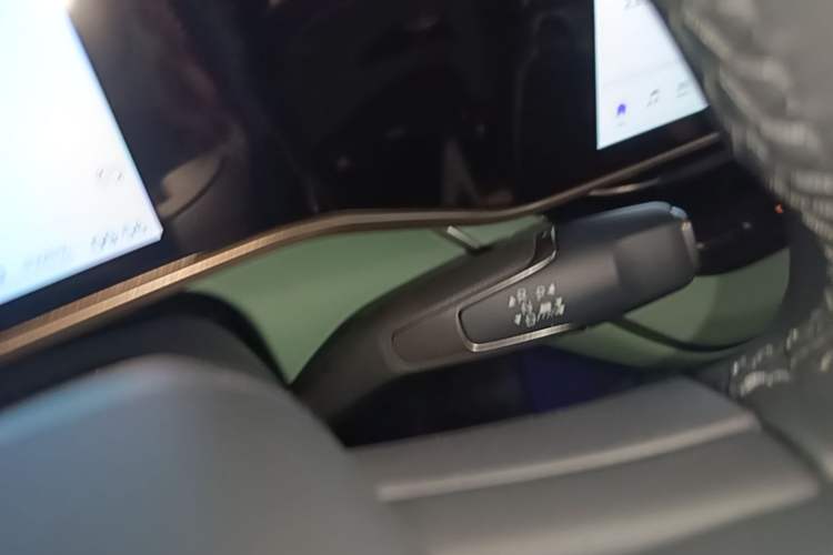 Used Hongqi EH7 2025 690 Smart Selection Edition Gear Lever