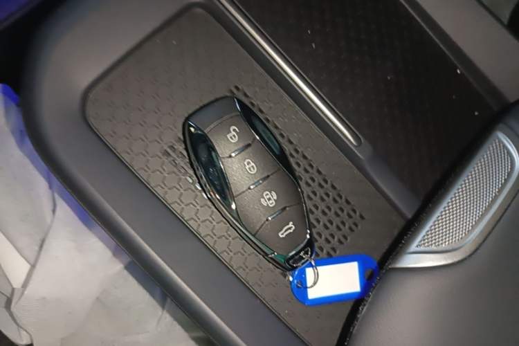 Used Hongqi EH7 2025 690 Smart Selection Edition Interior 1