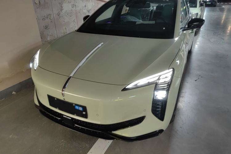 Used Hongqi EH7 2025 690 Smart Selection Edition Guazi used car, China used car export, Used car for sale, Used  cars, Cheapest cars for sale