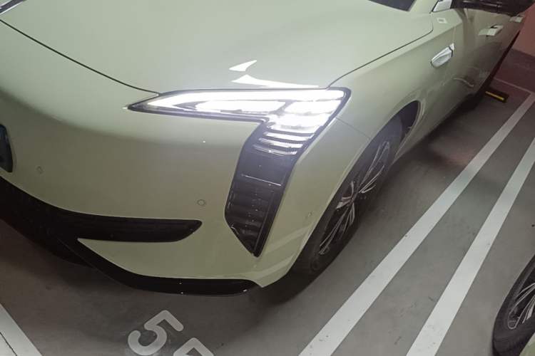 Used Hongqi EH7 2025 690 Smart Selection Edition Left Front Headlight
