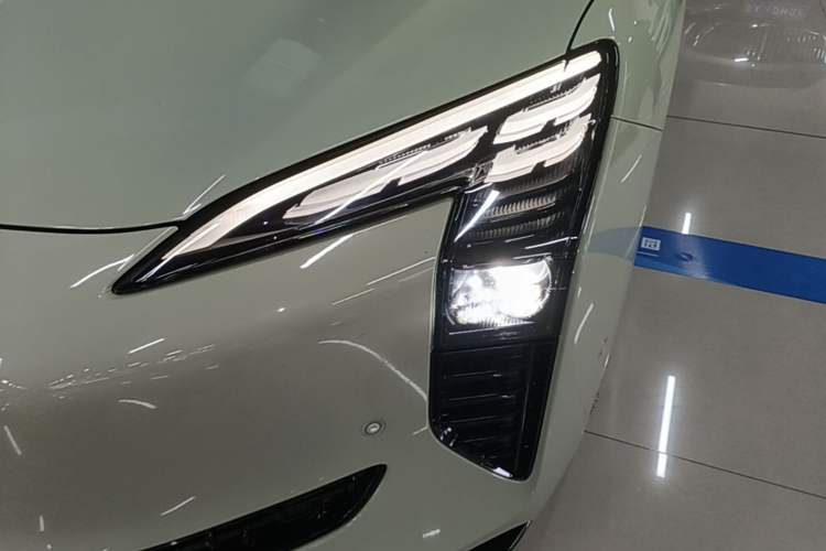 Used Hongqi EH7 2025 690 Smart Selection Edition Left Front Headlight
