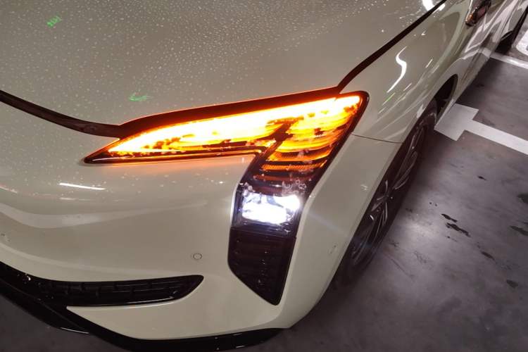Used Hongqi EH7 2025 600 Smart Selection Edition Left Front Headlight