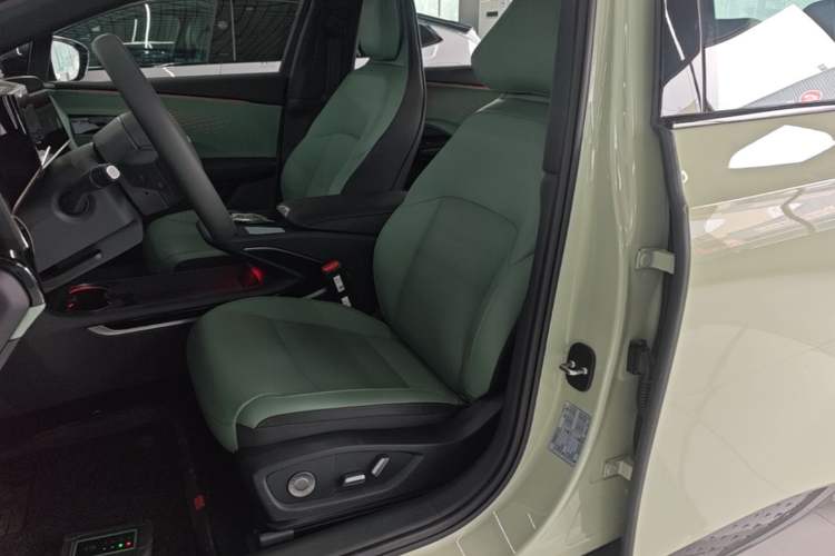 Used Hongqi EH7 2025 690 Smart Selection Edition Left Front Seat