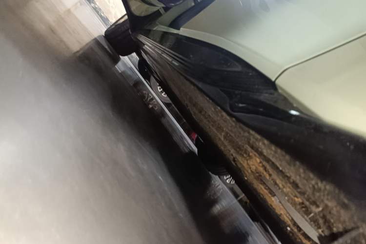 Used Hongqi EH7 2025 690 Smart Selection Edition Left Side Sill