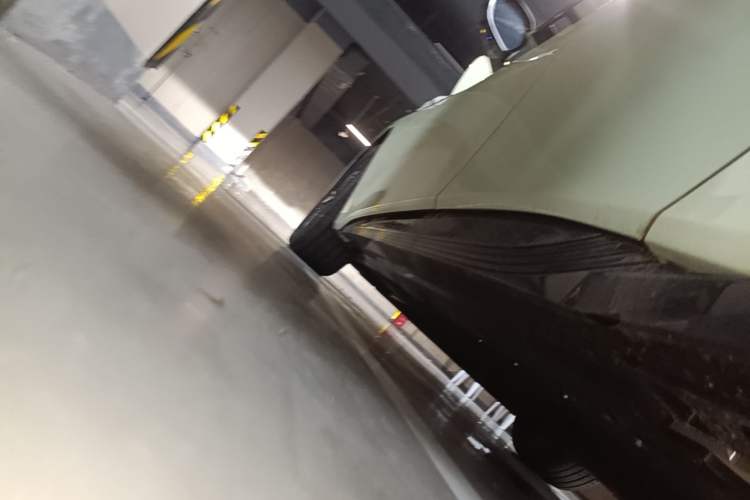 Used Hongqi EH7 2025 690 Smart Selection Edition Left Side Sill
