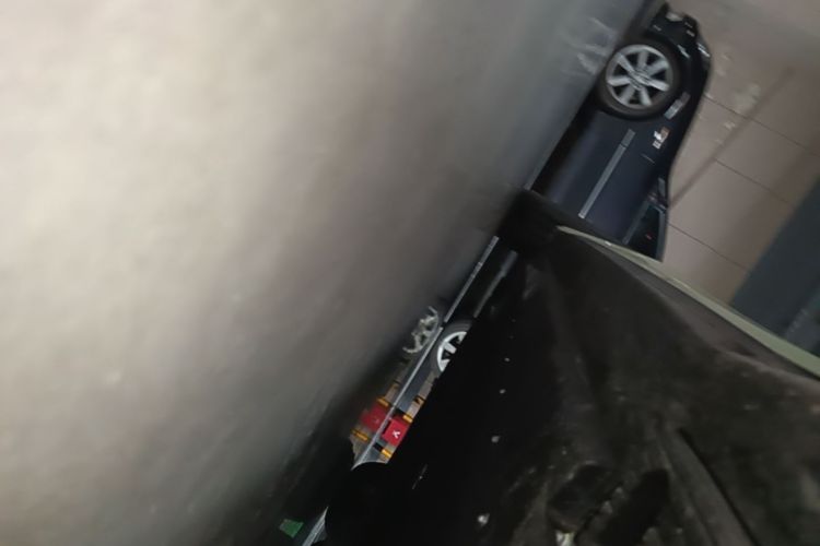 Used Hongqi EH7 2025 690 Smart Selection Edition Left Side Sill